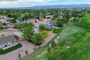 433 W Fairway Dr, Pueblo, CO 81007 - Photo 32