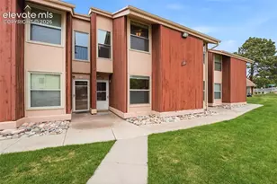 4509 N Carefree Cir, Colorado Springs, CO 80917 - Photo 2