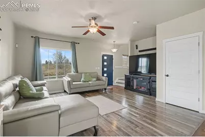 1226 Antrim Loop, Colorado Springs, CO 80910 - Photo 4