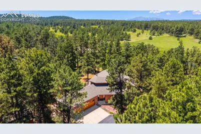 19902 W Elk Creek Drive, Colorado Springs, CO 80908 - Photo 2