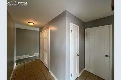 1014 Fosdick Drive, Colorado Springs, CO 80909 - Photo 2