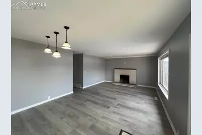 1014 Fosdick Drive, Colorado Springs, CO 80909 - Photo 6