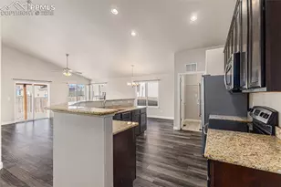 10525 Abrams Dr, Colorado Springs, CO 80925 - Photo 8