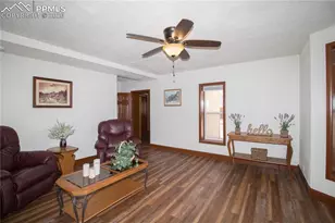 826 Griffin Ave, Canon City, CO 81212 - Photo 6