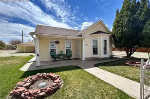 826 Griffin Ave, Canon City, CO 81212 - Photo 2