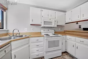 3921 Berkley Ct, Colorado Springs, CO 80906 - Photo 10