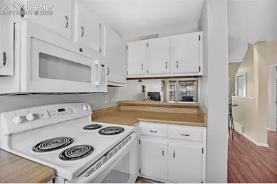 3921 Berkley Court, Colorado Springs, CO 80906 - Photo 8