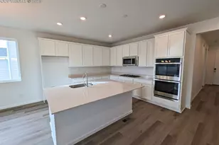 3418 Bella Notte Dr, Pueblo, CO 81001 - Photo 2