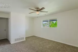 2139 Preuss Rd, Colorado Springs, CO 80910 - Photo 10