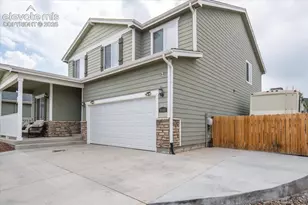 10140 Seawolf Dr, Colorado Springs, CO 80925 - Photo 2