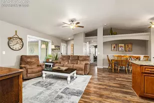 734 E Marigold Dr, Pueblo, CO 81007 - Photo 6