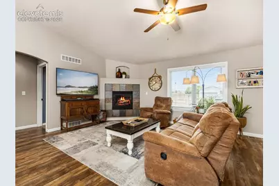 734 E Marigold Drive, Pueblo, CO 81007 - Photo 4