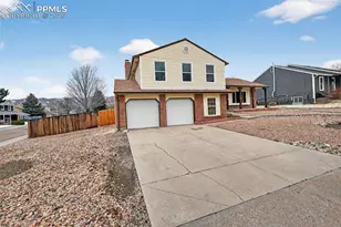6302 Cripple Creek Ln, Colorado Springs, CO 80919 - Photo 4