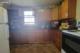 927 Veta Ave, Pueblo, CO 81004 - Photo 4