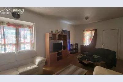 927 Veta Avenue, Pueblo, CO 81004 - Photo 2