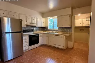 322 Iris Dr, Fountain, CO 80817 - Photo 4