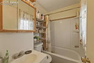 2734 Marcy Ave, Colorado Springs, CO 80910 - Photo 10