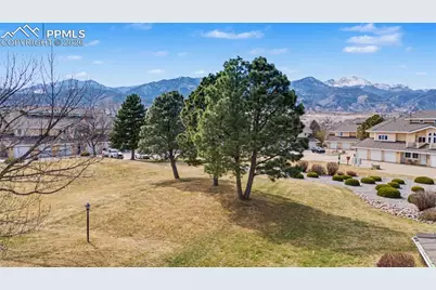 581 Observatory Drive, Colorado Springs, CO 80904 - Photo 34