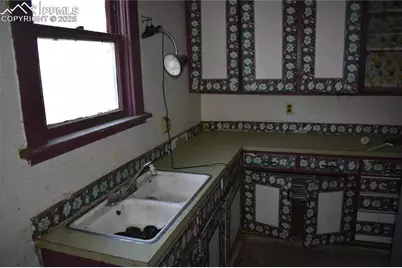 810 8th Street, Rocky Ford, CO 81067 - Photo 10