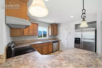 2826 Pinnacle Drive, Colorado Springs, CO 80910 - Photo 6