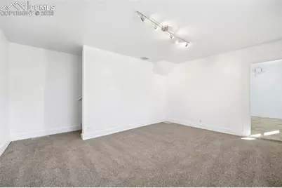 1512 E Monument Street, Colorado Springs, CO 80909 - Photo 6