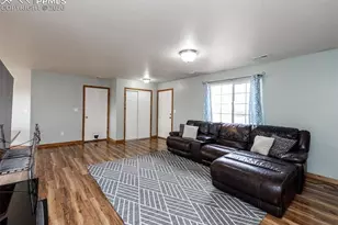 593 E Blaine Dr, Pueblo West, CO 81007 - Photo 6