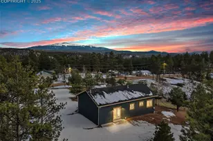 2627 Pikes Peak Dr, Florissant, CO 80816 - Photo 44