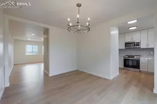 2905 Mesa Rd, Colorado Springs, CO 80904 - Photo 18