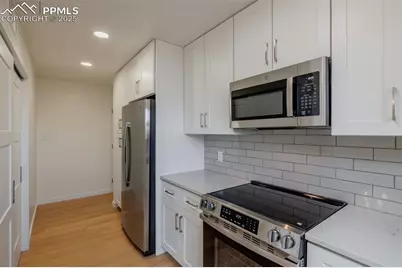 2905 Mesa Road #D, Colorado Springs, CO 80904 - Photo 14