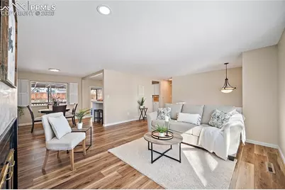 702 Paradise Lane, Colorado Springs, CO 80904 - Photo 6