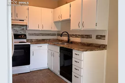 3005 E Fountain Boulevard, Colorado Springs, CO 80910 - Photo 2