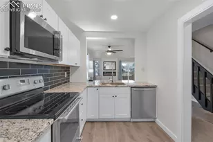 532 Shady Crest Cir, Colorado Springs, CO 80916 - Photo 2