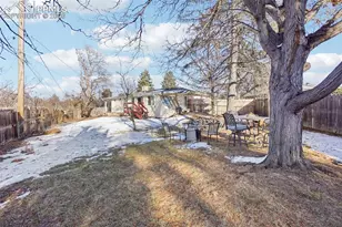 351 S Peoria Cir, Aurora, CO 80012 - Photo 32