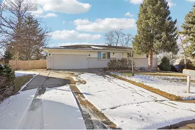 351 S Peoria Circle, Aurora, CO 80012 - Photo 4