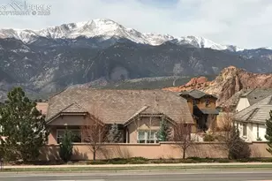 2979 Mesa Rd, Colorado Springs, CO 80904 - Photo 2