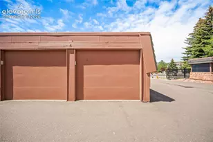2979 Mesa Rd, Colorado Springs, CO 80904 - Photo 28