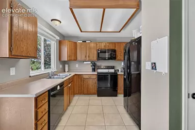 3748 Adirondack Drive, Colorado Springs, CO 80918 - Photo 8