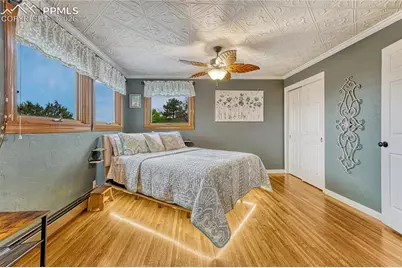 5335 Sapphire Drive, Colorado Springs, CO 80918 - Photo 14