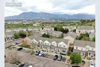 2146 Creekridge Point, Colorado Springs, CO 80910 - Photo 2