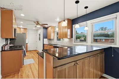 1129 Logan Place, Colorado Springs, CO 80909 - Photo 6