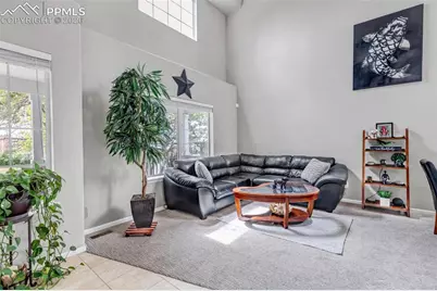 18215 E Warren Avenue, Aurora, CO 80013 - Photo 8