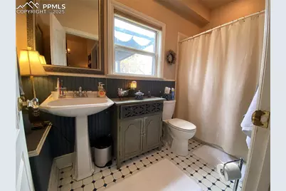 223 Custer Avenue, Colorado Springs, CO 80903 - Photo 6