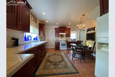 223 Custer Avenue, Colorado Springs, CO 80903 - Photo 16