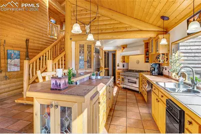 528 Mohawk Heights, Florissant, CO 80816 - Photo 12