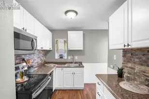 216 N Hancock Ave, Colorado Springs, CO 80903 - Photo 14