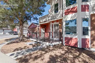 432 W Rockrimmon Blvd, Colorado Springs, CO 80919 - Photo 2