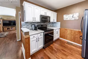 4576 Hennings Dr, Colorado Springs, CO 80911 - Photo 20