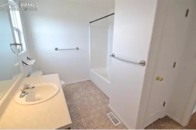 228 W Kyle Drive, Pueblo, CO 81007 - Photo 28