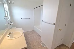 228 W Kyle Dr, Pueblo, CO 81007 - Photo 28