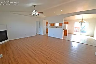 228 W Kyle Dr, Pueblo, CO 81007 - Photo 4